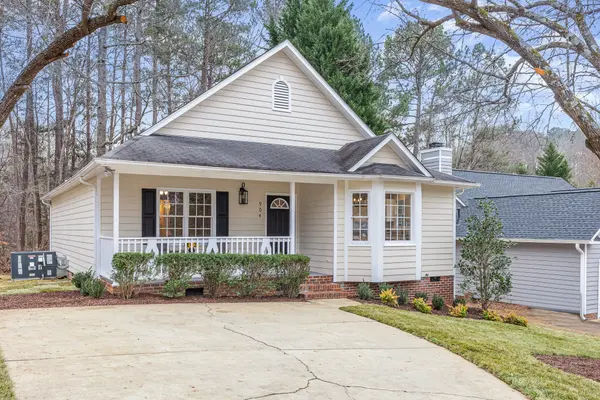 904 Amersham Ln, Wake Forest, NC 27587-5129
