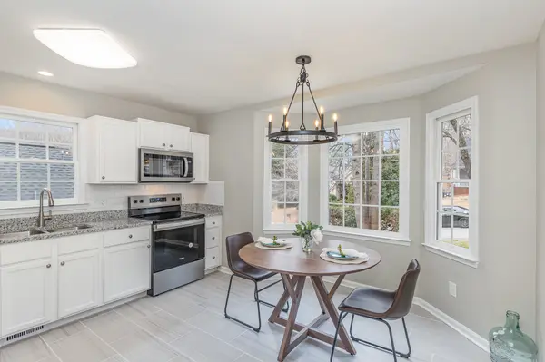 904 Amersham Ln, Wake Forest, NC 27587-5129