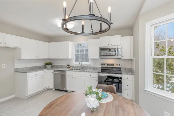 904 Amersham Ln, Wake Forest, NC 27587-5129