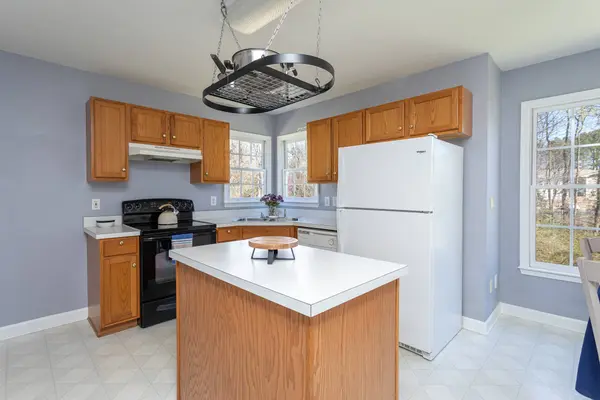 213 Yellow Poplar Ave, Wake Forest, NC 27587-2953