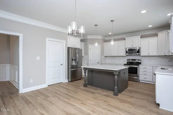 453 Granite Saddle Dr, Rolesville, NC 27571-9746