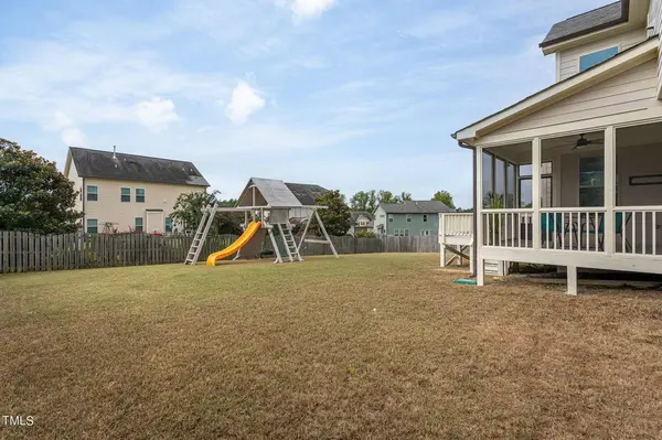 453 Granite Saddle Dr, Rolesville, NC 27571-9746