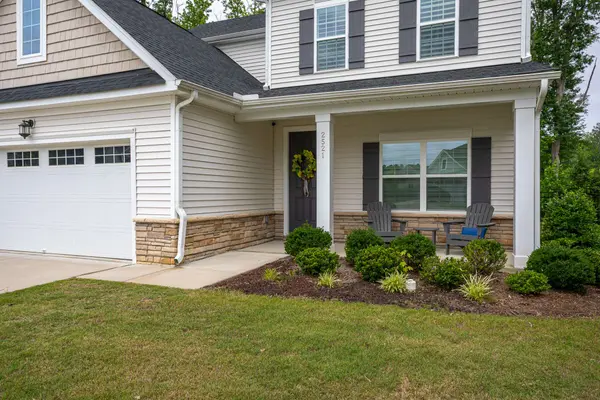 2521 Heathland Farm Dr, Fuquay-varina, NC 27526-3987