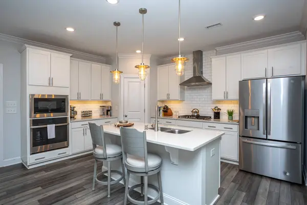 2521 Heathland Farm Dr, Fuquay-varina, NC 27526-3987