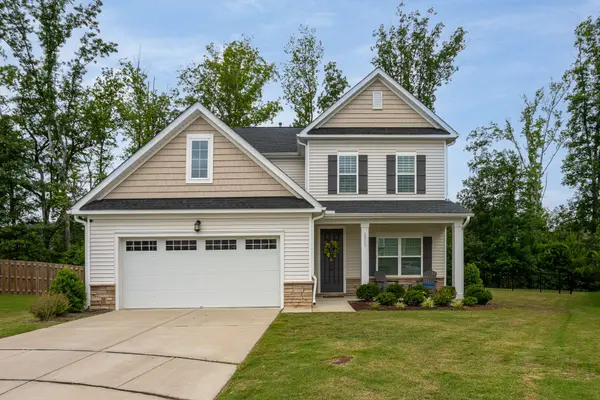2521 Heathland Farm Dr, Fuquay-varina, NC 27526-3987