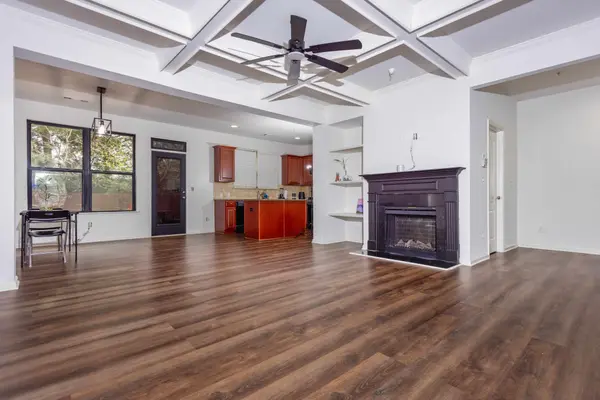 933 Spicy Oak Dr NW, Lawrenceville, GA 30044-6883