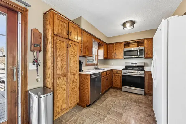 702 Crestwood Drive, Huxley, IA 50124