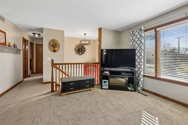 702 Crestwood Drive, Huxley, IA 50124