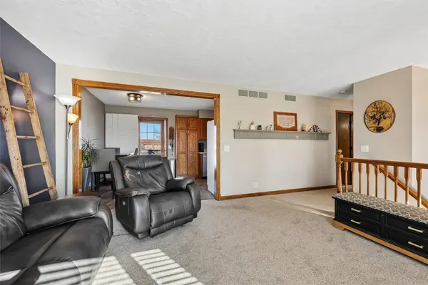 702 Crestwood Drive, Huxley, IA 50124