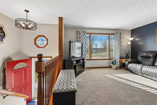 702 Crestwood Drive, Huxley, IA 50124