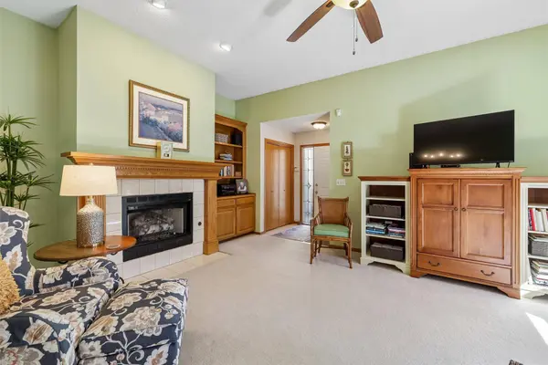 3305 Ep True Parkway #1201, West Des Moines, IA 50265