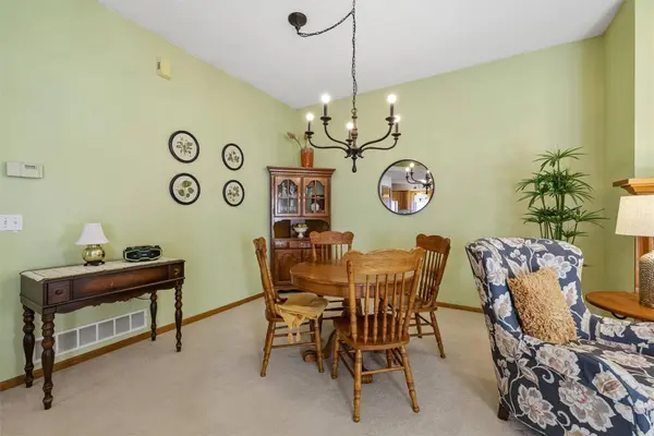 3305 Ep True Parkway #1201, West Des Moines, IA 50265