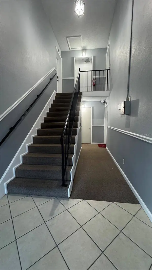 205 LEWFIELD CIR #205, Winter Park, FL 32792