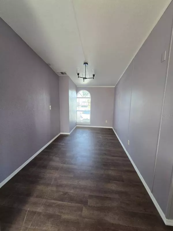 617 W LEMON ST, Davenport, FL 33837