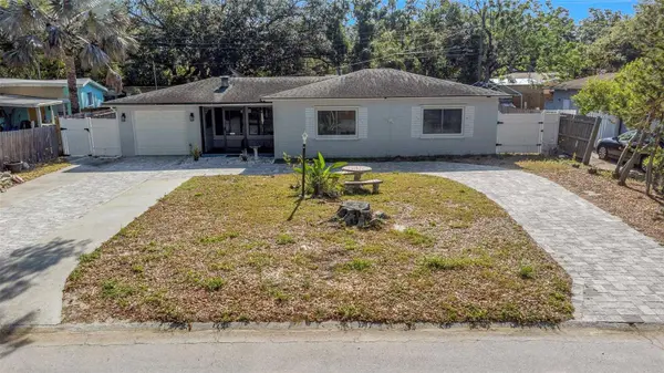 2025 TEMPLE TER, Clearwater, FL 33764