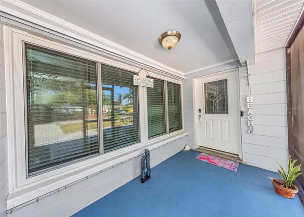 2025 TEMPLE TER, Clearwater, FL 33764