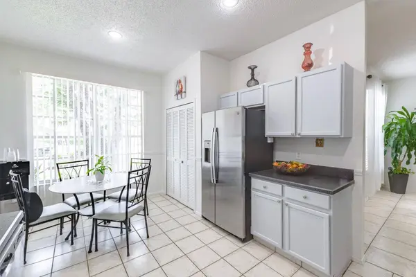 14576 LAGUNA BEACH CIR, Orlando, FL 32824