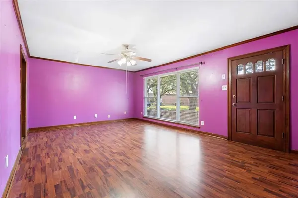 6212 STRATFORD PL, New Orleans, LA 70131