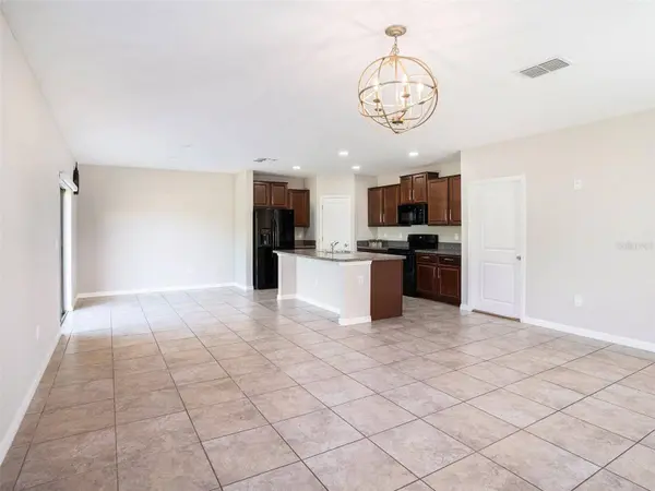 15306 BROAD BRUSH DR, Sun City Center, FL 33573