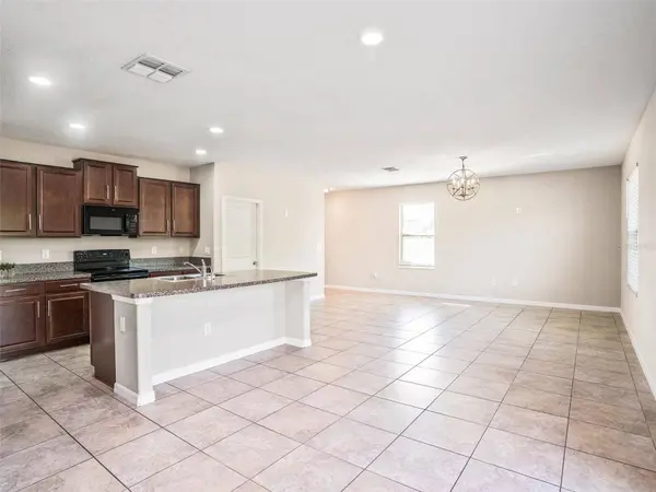 15306 BROAD BRUSH DR, Sun City Center, FL 33573