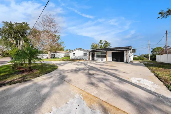 239 FREEPORT AVE NE, St Petersburg, FL 33702