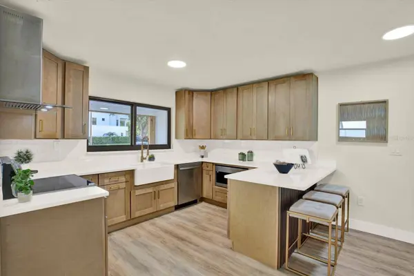 4510 W PRICE AVE, Tampa, FL 33611