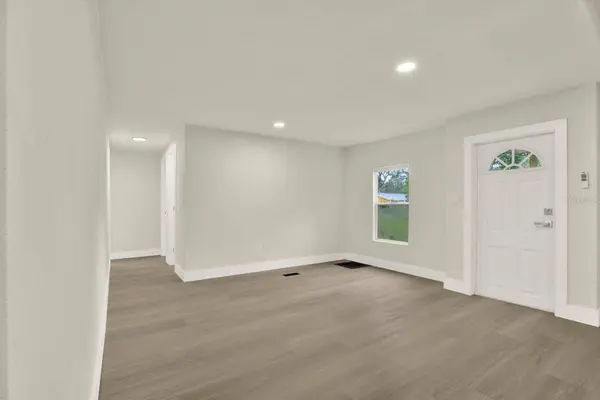 5801 MYRTLE LN, Tampa, FL 33625