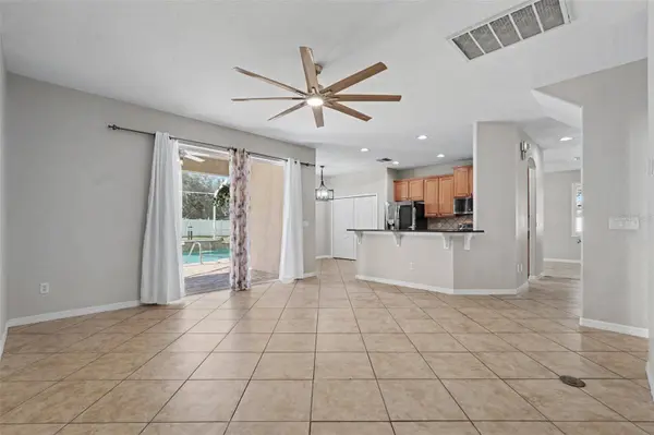 301 FERN GULLEY DR, Seffner, FL 33584