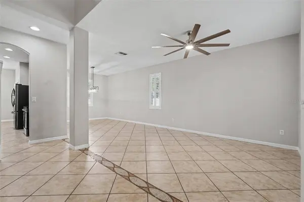 301 FERN GULLEY DR, Seffner, FL 33584