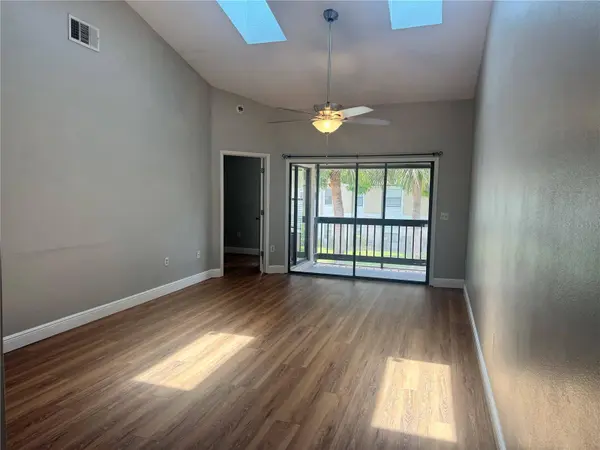 3118 S SEMORAN BLVD #N2, Orlando, FL 32822