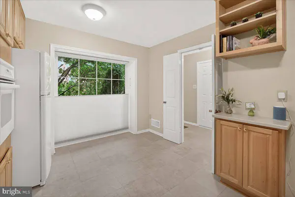 7504 WESTLAKE TER #25, Bethesda, MD 20817