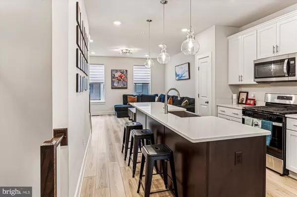 112 GLASS LN, Baltimore, MD 21230