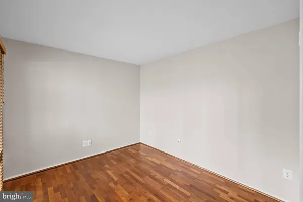 6309 FRIENDSHIP CT, Bethesda, MD 20817