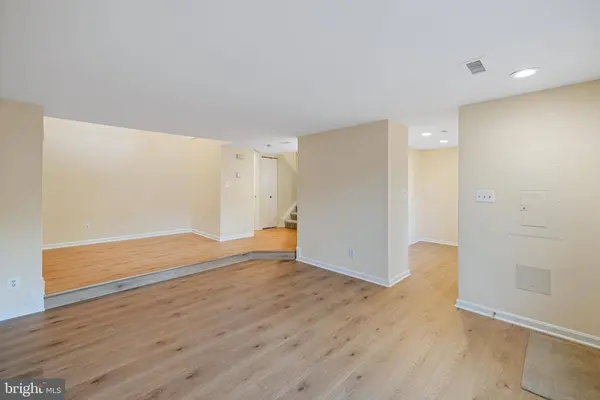 8807 ROSEMARK CT, Montgomery Village, MD 20886
