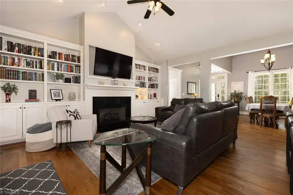 161 Burberry DR, Purlear, NC 28665