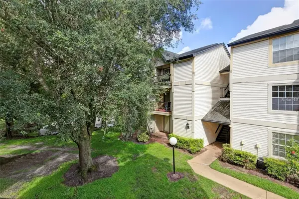 1964 Lake Atriums Cir #171, Orlando, FL 32839-2125