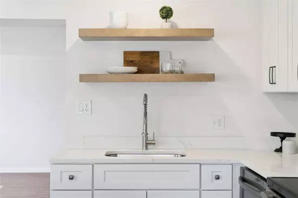 1429 YATES ST, Orlando, FL 32804