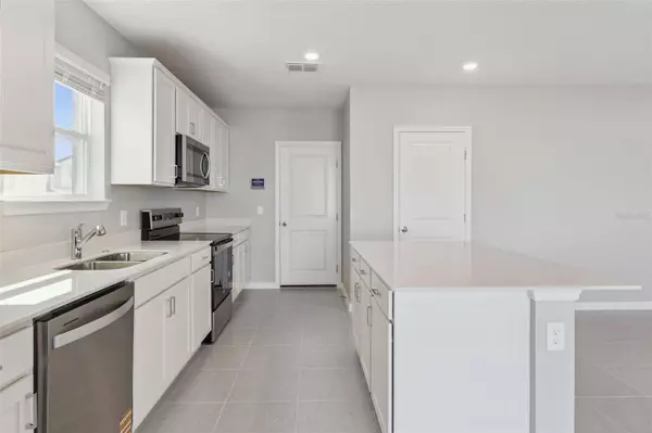 1087 SILVERLAKE BLVD, Lake Alfred, FL 33850