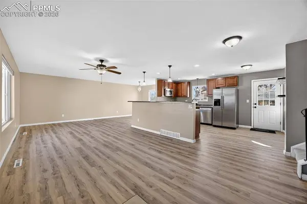 1410 Auburn DR, Colorado Springs, CO 80909