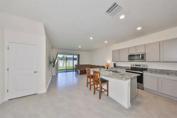 1504 COLT CREEK PL, Wesley Chapel, FL 33543