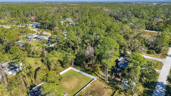 8TH AVE, Deland, FL 32724