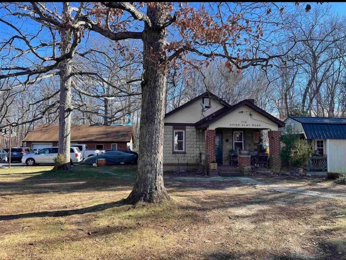 776 China Clay Rd, Stuarts Draft, VA 24477-2512