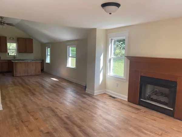 151 Steeles Ln, Raphine, VA 24472-2900