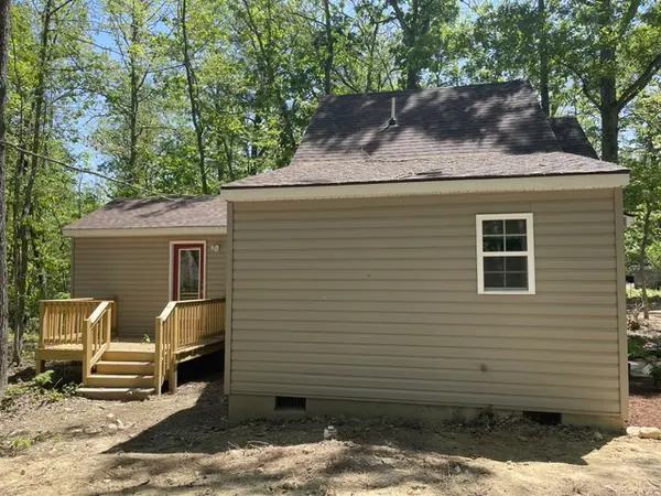 15 Raccoon Hollow Rd, Greenville, VA 24440
