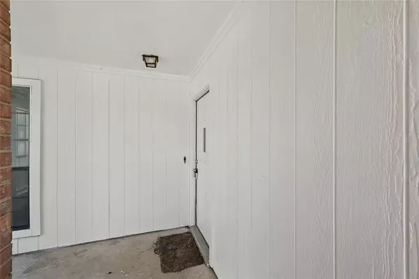 708 Hillcrest Court, Cedar Hill, TX 75104