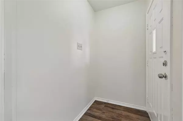 708 Hillcrest Court, Cedar Hill, TX 75104