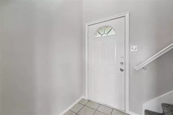 312 California Drive, Glenn Heights, TX 75154