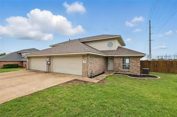 312 California Drive, Glenn Heights, TX 75154