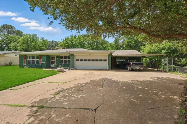 1317 Elby Street, Irving, TX 75061