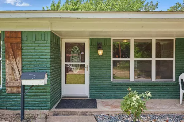 1317 Elby Street, Irving, TX 75061